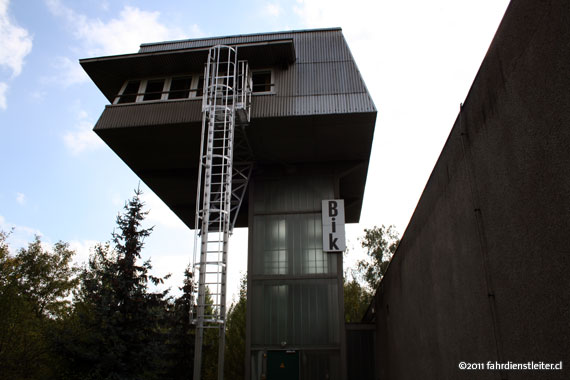 Aussenaufnahme Stellwerk Bik-S Biesdorfer Kreuz